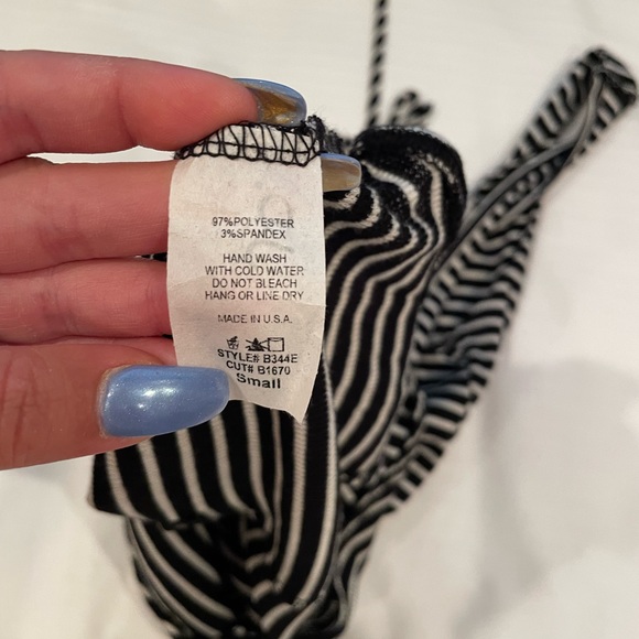 Lace up striped bodysuit - Picture 2 of 5